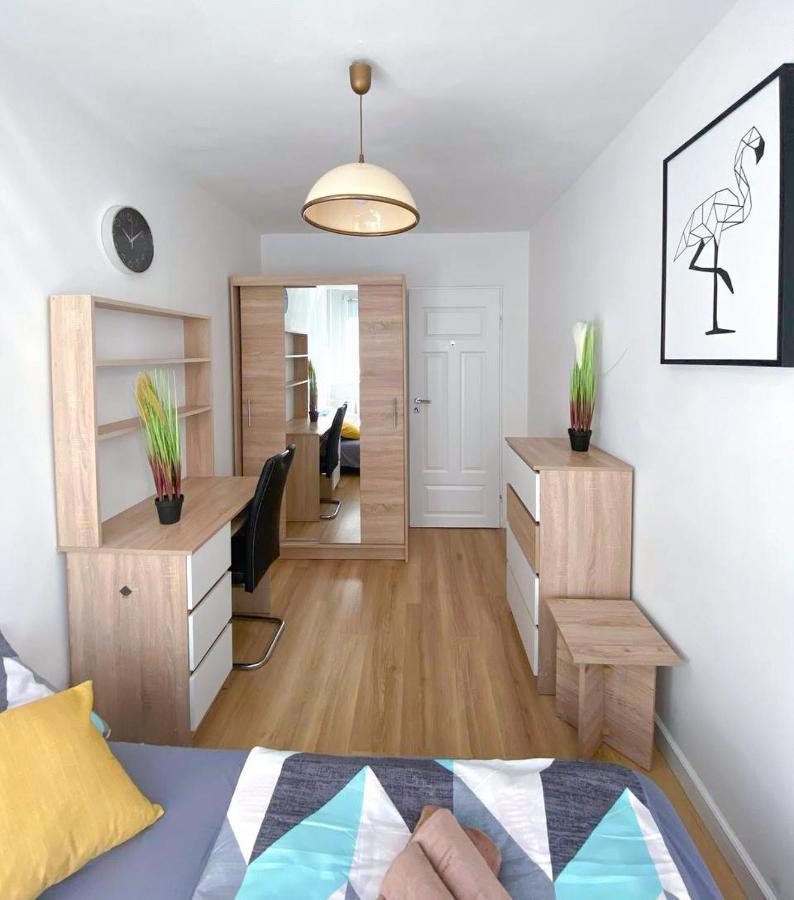 Bright Room №2 Grzybowska 9 Warsaw Exterior photo